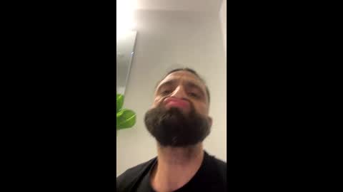 biggestdickyet online show from November 15, 3:19 am