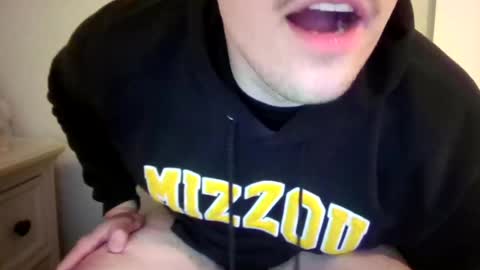 BigGooner01 online show from August 3, 1:04 am
