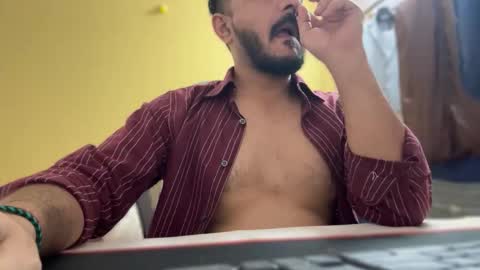 bighandsomesatisfy online show from March 30, 6:53 pm