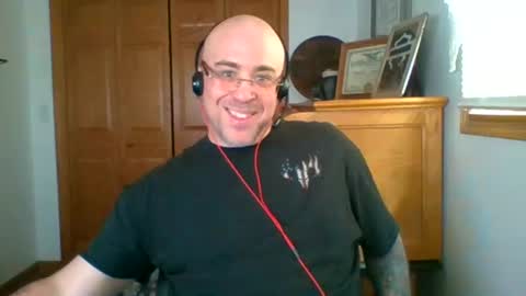 bigmike197167 online show from June 12, 8:28 pm