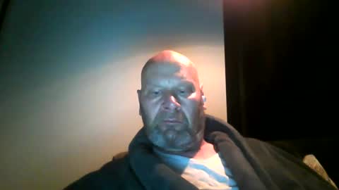 Snapshot of bigmike3339 chatting on January 30, 4:58 am bigmike3339 online show from January 30, 4:58 am