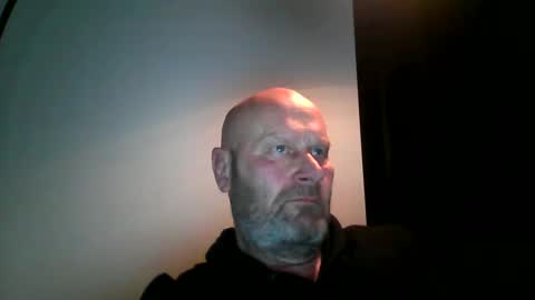 Snapshot of bigmike3339 chatting on January 9, 5:54 pm bigmike3339 online show from January 9, 5:54 pm
