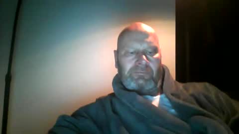 Snapshot of bigmike3339 chatting on January 9, 5:55 am bigmike3339 online show from January 9, 5:55 am