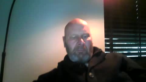 Snapshot of bigmike3339 chatting on January 20, 10:29 am bigmike3339 online show from January 20, 10:29 am