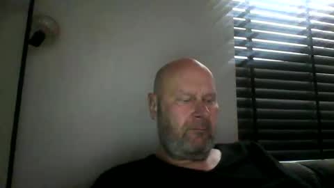 bigmike3339 online show from February 12, 8:31 am