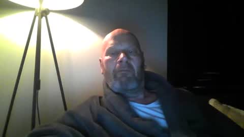 Snapshot of bigmike3339 chatting on February 28, 5:59 am bigmike3339 online show from February 28, 5:59 am