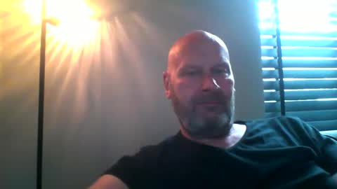 Snapshot of bigmike3339 chatting on September 11, 7:07 am bigmike3339 online show from September 11, 7:07 am
