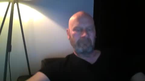 Snapshot of bigmike3339 chatting on March 3, 7:12 pm bigmike3339 online show from March 3, 7:12 pm
