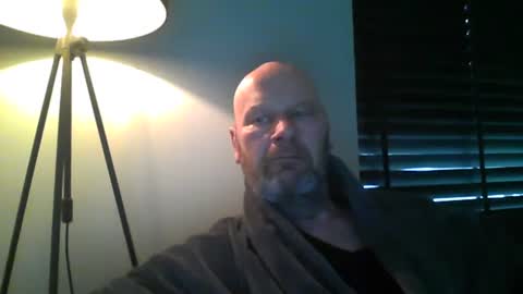 Snapshot of bigmike3339 chatting on March 1, 8:14 am bigmike3339 online show from March 1, 8:14 am