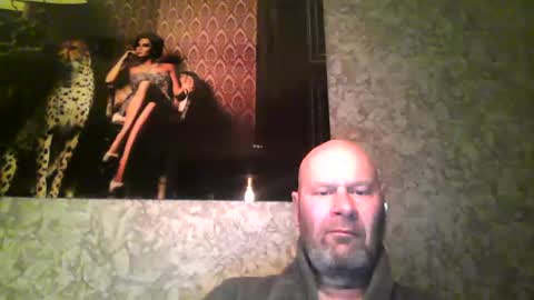 Snapshot of bigmike3339 chatting on February 1, 5:49 am bigmike3339 online show from February 1, 5:49 am