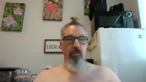 Bignhard696 online show from October 1, 4:44 pm