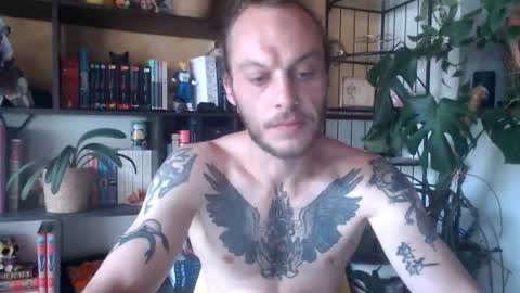 Billy FingerCut online show from September 9, 7:08 am