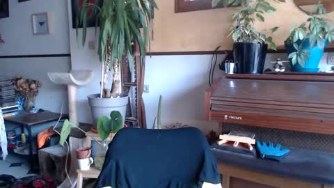 Billy FingerCut online show from March 4, 7:30 am