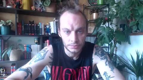 Billy FingerCut online show from October 6, 11:37 am