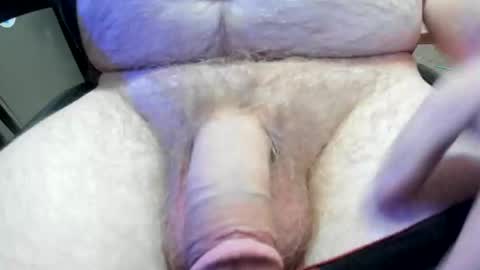 billyg23 online show from February 24, 7:31 am