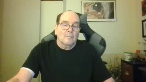 Snapshot of bink195234 chatting on January 30, 9:47 pm Bink195234 online show from January 30, 9:47 pm