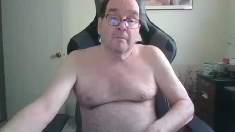 Snapshot of bink195234 chatting on December 12, 4:43 pm Bink195234 online show from December 12, 4:43 pm