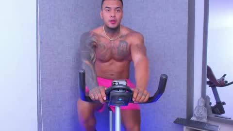 dariux john online show from January 15, 10:38 am
