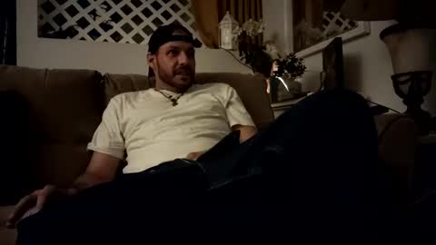 Snapshot of bje2023 chatting on February 27, 8:28 am bje2023 online show from February 27, 8:28 am