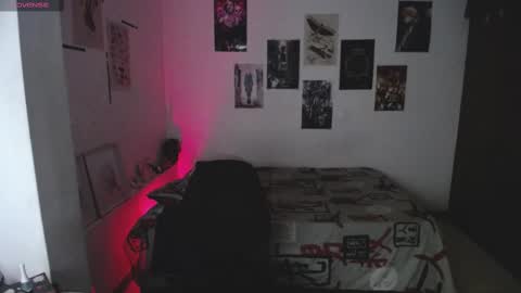 Snapshot of black_skull22 chatting on March 5, 3:41 am Bryan online show from March 5, 3:41 am