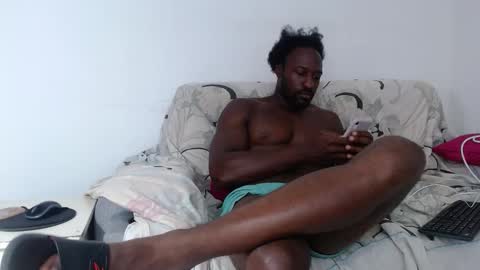 Twtter 1MikeBeckford            Onlyfns beckfordmike online show from February 21, 2:07 pm