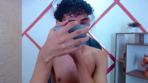 blakelovee online show from November 28, 6:54 pm