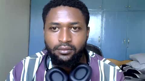 blakmoufaka online show from April 6, 5:19 am