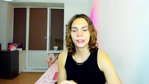 Snapshot of blazet0ne chatting on October 3, 3:39 pm David online show from October 3, 3:39 pm