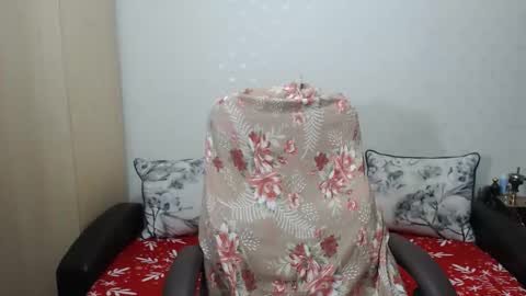 Snapshot of blondeagle chatting on October 20, 8:35 pm Mr Blond online show from October 20, 8:35 pm
