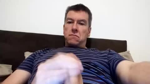 Snapshot of blueeyesteele chatting on October 28, 10:23 pm blueeyesteele online show from October 28, 10:23 pm