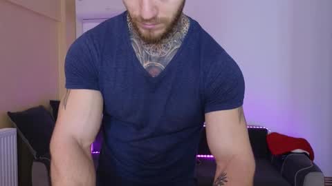 bodyouwant online show from December 25, 4:12 am