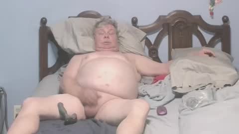 boner1961 online show from December 18, 9:38 am