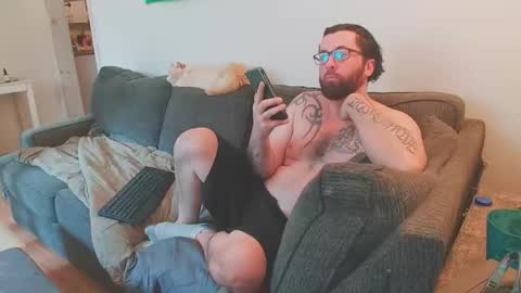 boredandirish21 online show from February 28, 6:29 pm