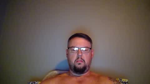 bowtieguy84 online show from September 18, 3:52 am