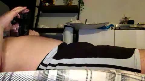 Snapshot of boxerbro123 chatting on September 30, 1:01 am boxerbro123 online show from September 30, 1:01 am