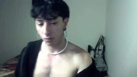 Boy Astro online show from December 14, 3:25 pm