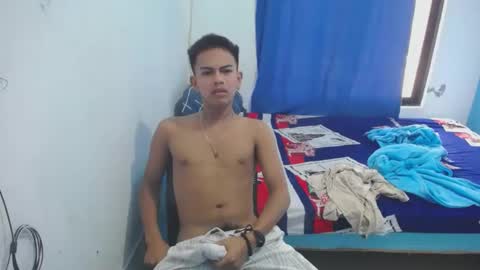 boyax16 online show from December 22, 6:49 am