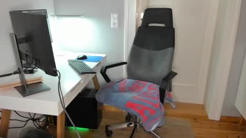 Julian online show from March 13, 5:08 pm