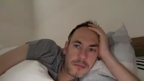 boytoyhh online show from November 14, 9:11 am