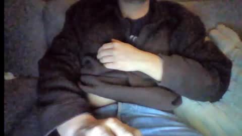 boytoy2002 online show from December 8, 3:32 am