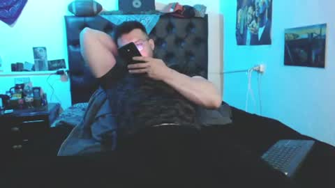 brad hot boy online show from July 17, 5:52 pm