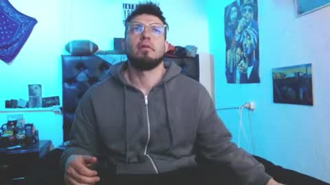 brad hot boy online show from July 9, 1:21 am