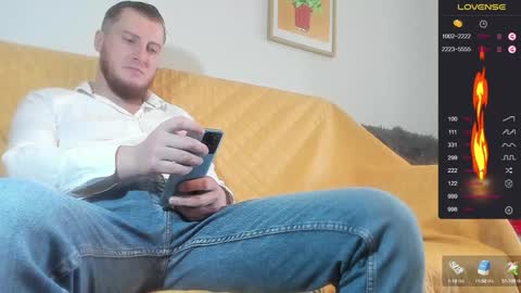 Snapshot of bradryder__ chatting on December 18, 10:30 am Call me Alex online show from December 18, 10:30 am