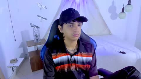 B R A N D online show from November 8, 3:26 pm