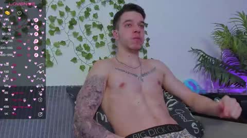 Johny Bravo online show from March 9, 10:09 am