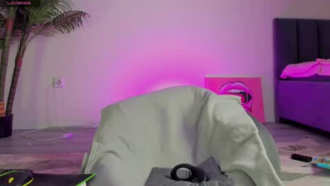 Johny Bravo online show from February 14, 6:12 am