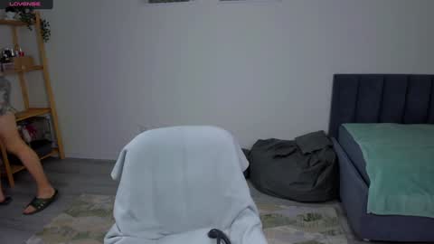 Johny Bravo online show from December 9, 9:01 pm