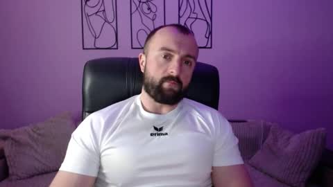 brindlefly69 online show from April 6, 11:00 am