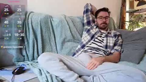 Snapshot of britishpoet chatting on September 26, 11:19 am Callum online show from September 26, 11:19 am