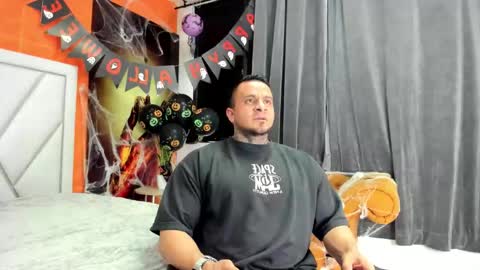 brody_hartchert online show from October 18, 6:57 pm